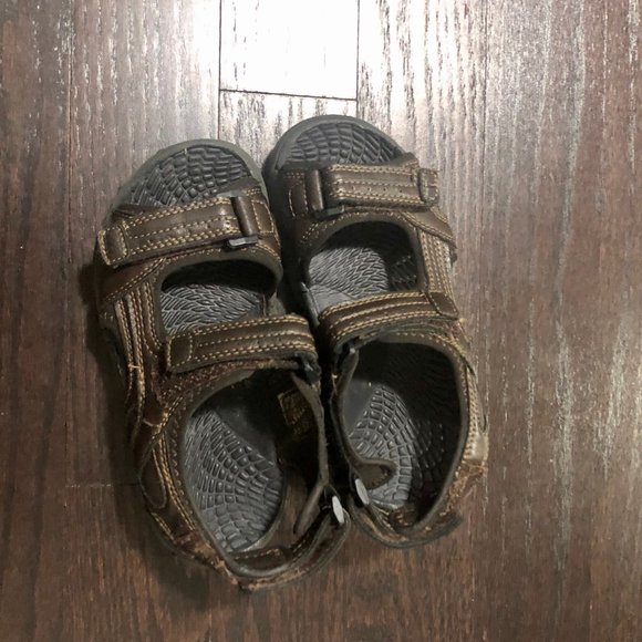 📣3 for $15 📣Boys Outdoors Sandles - Picture 4 of 6